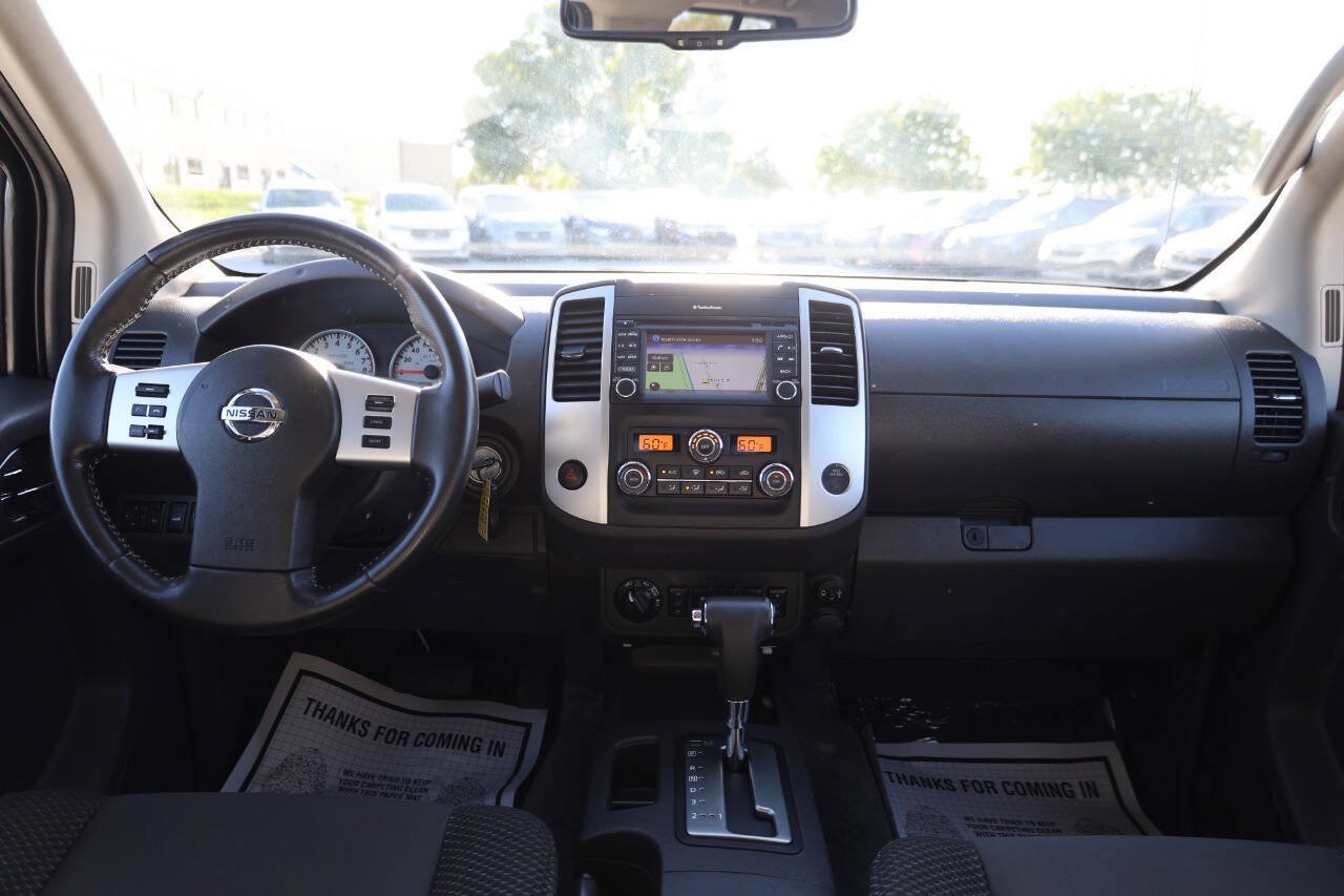 Used 2018 Nissan Frontier PRO-4X AWD/4WD image 14