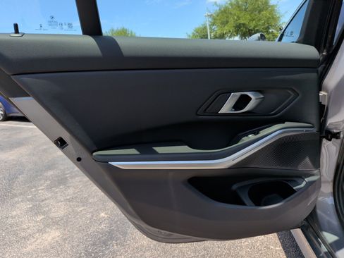 Used 2025 BMW 330i Sedan RWD image 38