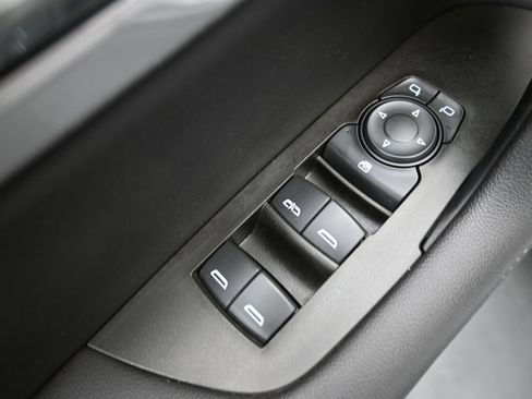 Used 2023 Chevrolet Blazer LT AWD/4WD image 13