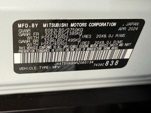Used 2024 Mitsubishi Outlander Ralliart AWD/4WD image 42