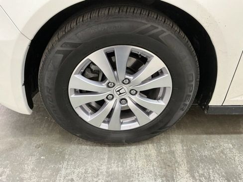 Used 2015 Honda Odyssey EX image 9
