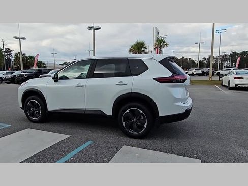 New 2026 Nissan Rogue SV image 28