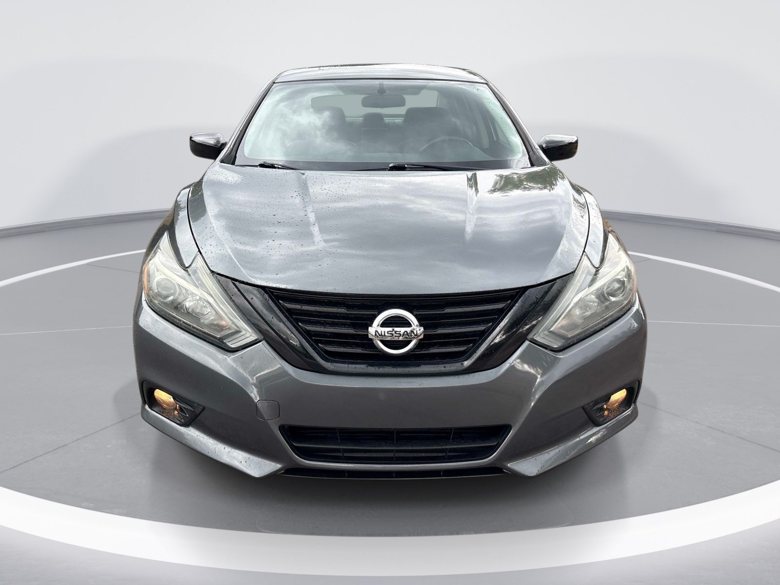 Used 2018 Nissan Altima 2.5 SR w/ SR Midnight Edition FWD image 2