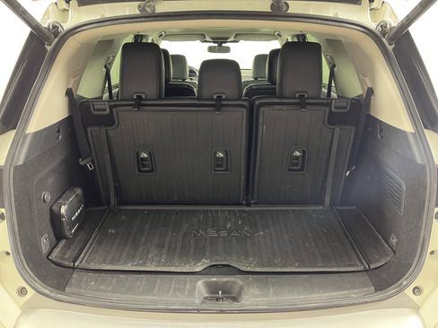Used 2022 Nissan Pathfinder SL w/ SL Premium Package image 29