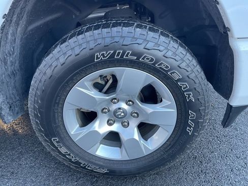 Used 2021 RAM 1500 Big Horn image 8