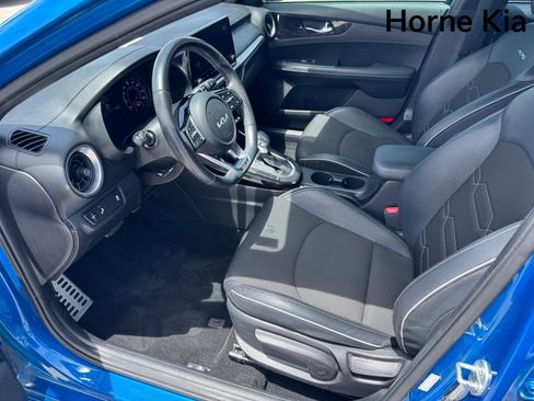 Certified 2022 Kia Forte GT-Line FWD image 9