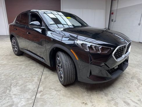 New 2026 BMW X2 xDrive28i image 7