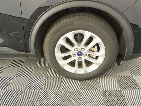 Used 2020 Ford Escape SE FWD image 15