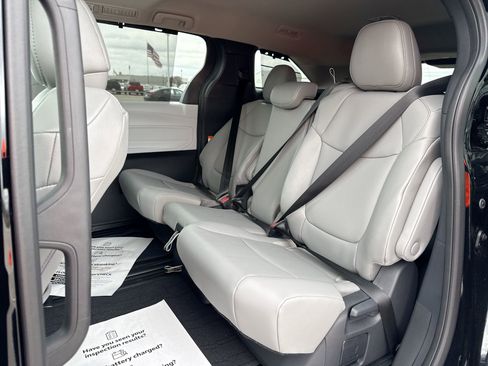Certified 2026 Toyota Sienna XLE image 26