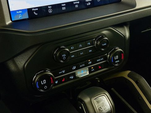 Used 2025 Ford Bronco Badlands AWD/4WD image 18