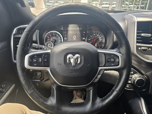 Used 2020 RAM 1500 Big Horn AWD/4WD image 14