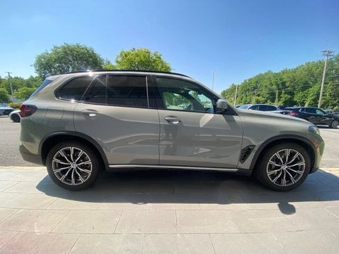 Used 2025 BMW X5 xDrive40i w/ Parking Assistance Package AWD/4WD image 6