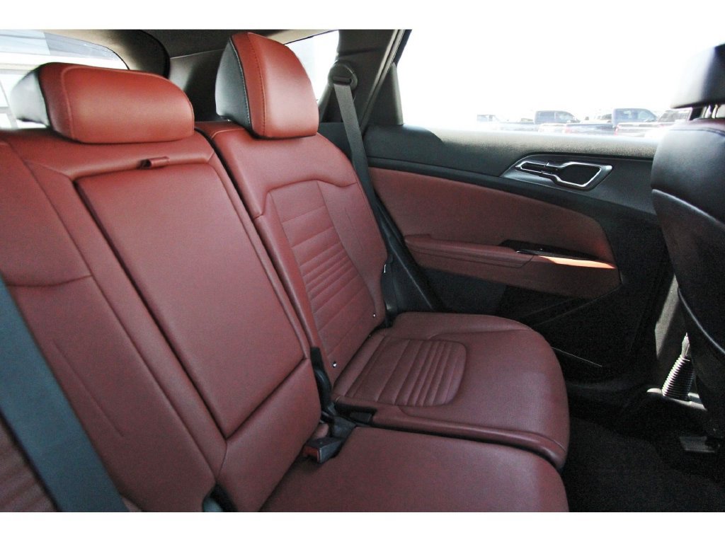 Used 2024 Kia Sportage SX FWD image 13