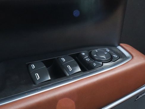 Used 2025 GMC Sierra 2500 Denali Ultimate w/ Max Trailering Package image 13