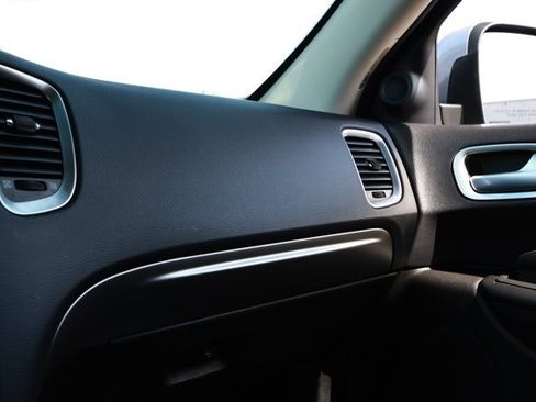 Used 2020 Dodge Durango SXT RWD image 23