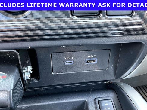 Used 2021 Nissan Titan SV w/ SV Convenience Package AWD/4WD image 27
