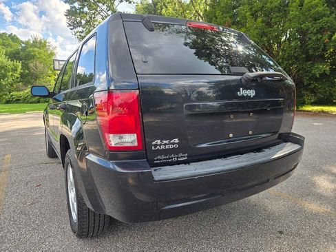 Used 2010 Jeep Grand Cherokee Laredo AWD/4WD image 7