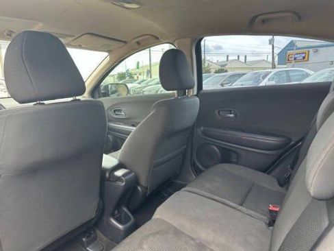 Used 2019 Honda HR-V LX image 23