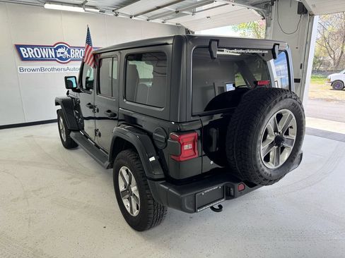 Used 2019 Jeep Wrangler Unlimited Sahara w/ Safety Group AWD/4WD image 4