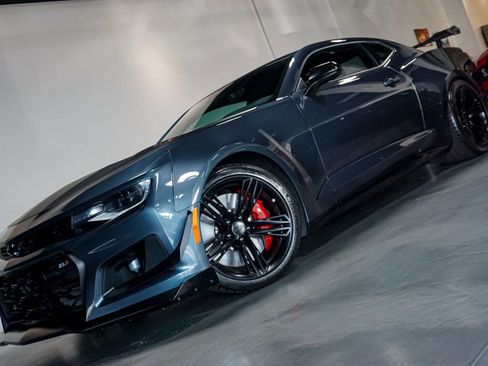 Used 2021 Chevrolet Camaro ZL1 image 85