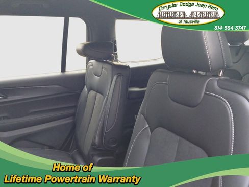 New 2025 Jeep Grand Cherokee L Laredo image 25