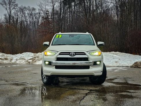 Used 2023 Toyota 4Runner Limited image 8