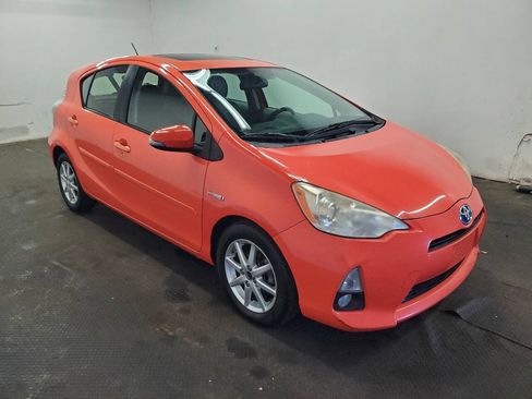 Used 2013 Toyota Prius C Four FWD image 3