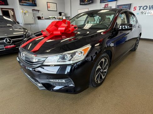 Used 2017 Honda Accord EX-L image 7