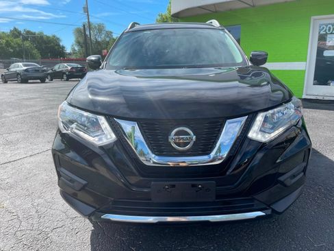 Used 2018 Nissan Rogue SV AWD/4WD image 2