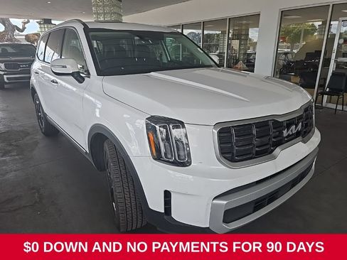 Used 2025 Kia Telluride S FWD image 3