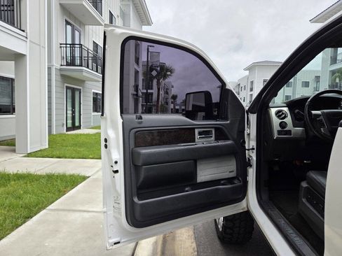 Used 2013 Ford F150 Platinum image 36