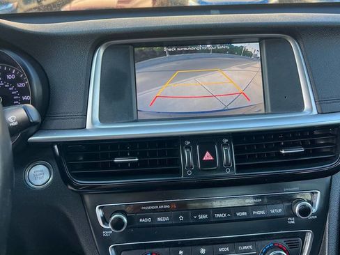 Used 2019 Kia Optima EX FWD image 9