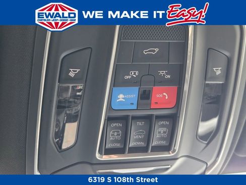New 2026 Jeep Grand Wagoneer Limited AWD/4WD image 11