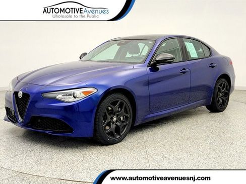 Used 2021 Alfa Romeo Giulia Sprint w/ Nero Edizione AWD/4WD image 1