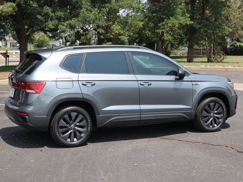 Used 2024 Volkswagen Taos S FWD image 4