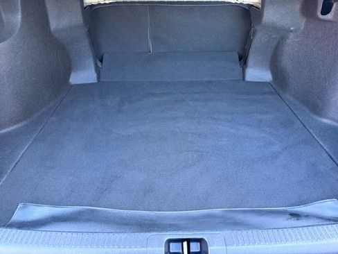 Used 2020 Toyota Camry SE image 6