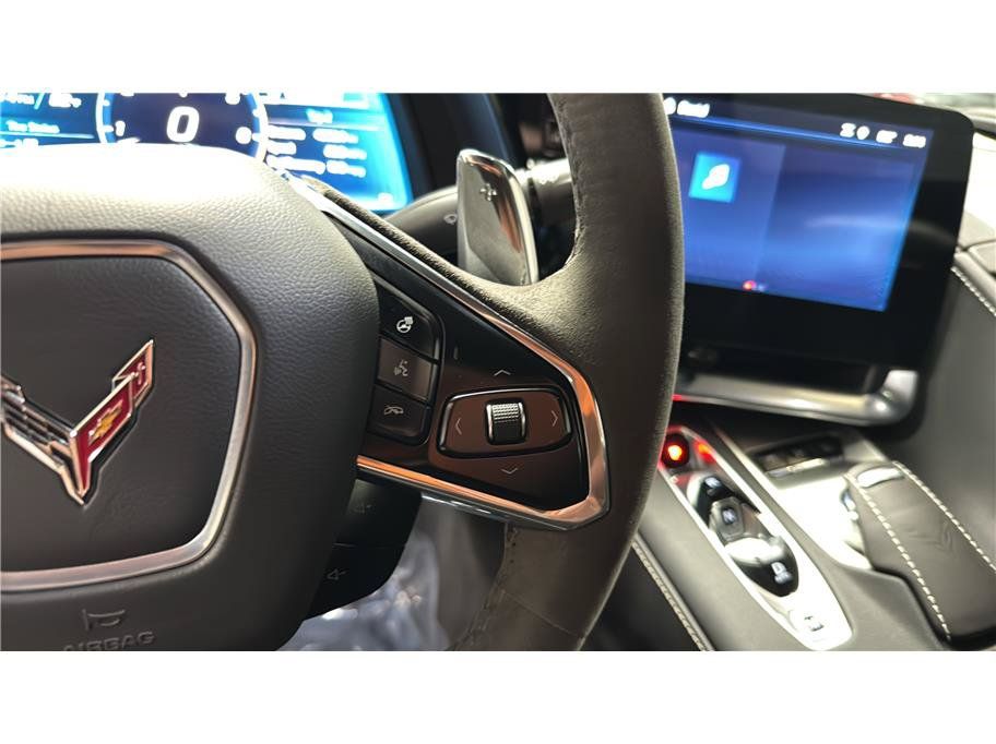 Used 2024 Chevrolet Corvette Stingray Preferred Conv RWD image 29