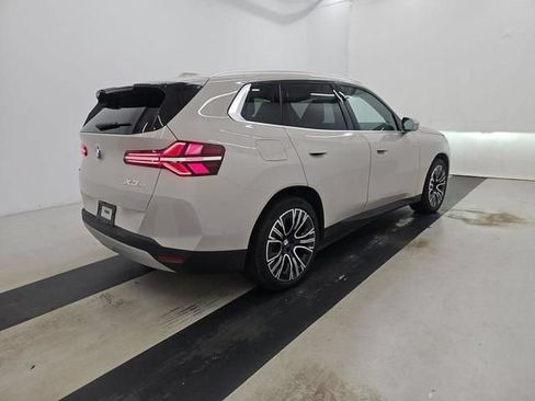 Used 2025 BMW X3 xDrive30i AWD/4WD image 5