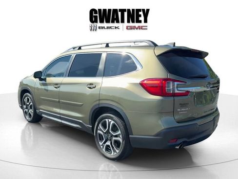 Used 2023 Subaru Ascent Limited w/ Technology Package AWD/4WD image 5