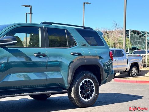 Certified 2026 Toyota 4Runner TRD Off-Road AWD/4WD image 9