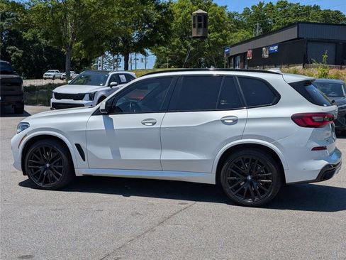 Used 2022 BMW X5 xDrive40i w/ M Sport Package AWD/4WD image 30