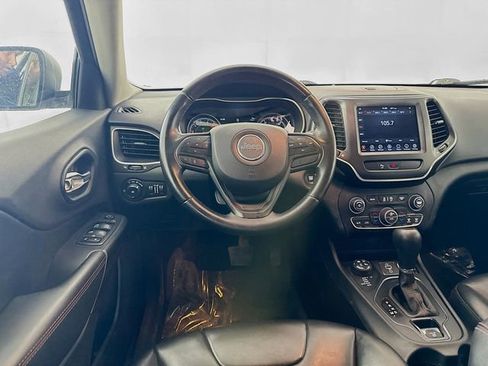 Used 2019 Jeep Cherokee Trailhawk image 20