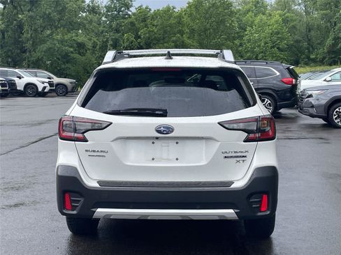 Used 2020 Subaru Outback Touring XT AWD/4WD image 4