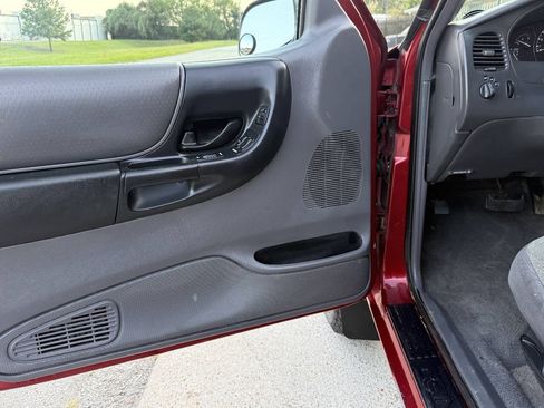 Used 2002 Ford Ranger FX4 AWD/4WD image 10