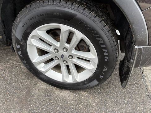 Used 2013 Ford Explorer XLT image 5