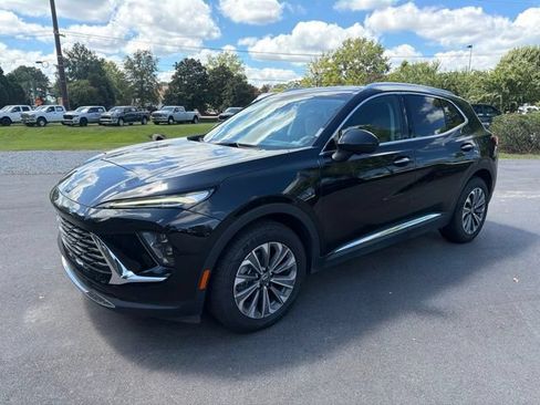 Used 2024 Buick Envision Preferred AWD/4WD image 8