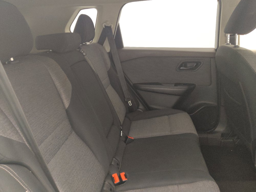 Used 2021 Nissan Rogue S FWD image 19