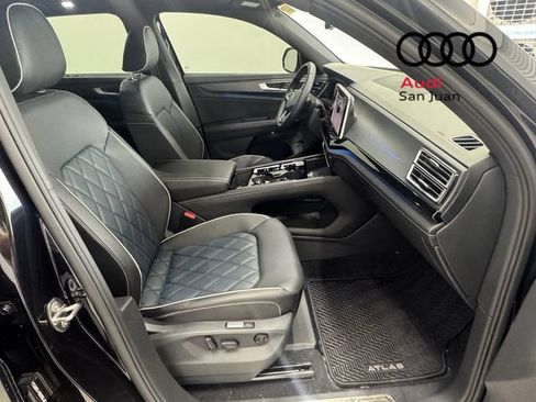 Used 2026 Volkswagen Atlas Cross Sport SEL Premium R-Line AWD/4WD image 26