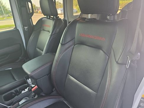 Used 2022 Jeep Wrangler Unlimited Rubicon w/ Xtreme Recon 35" Tire Package AWD/4WD image 2