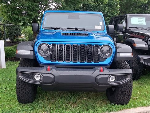 New 2026 Jeep Wrangler Unlimited Rubicon AWD/4WD image 2